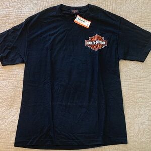 Men’s size large short sleeve Harley Davidson tee. NWT